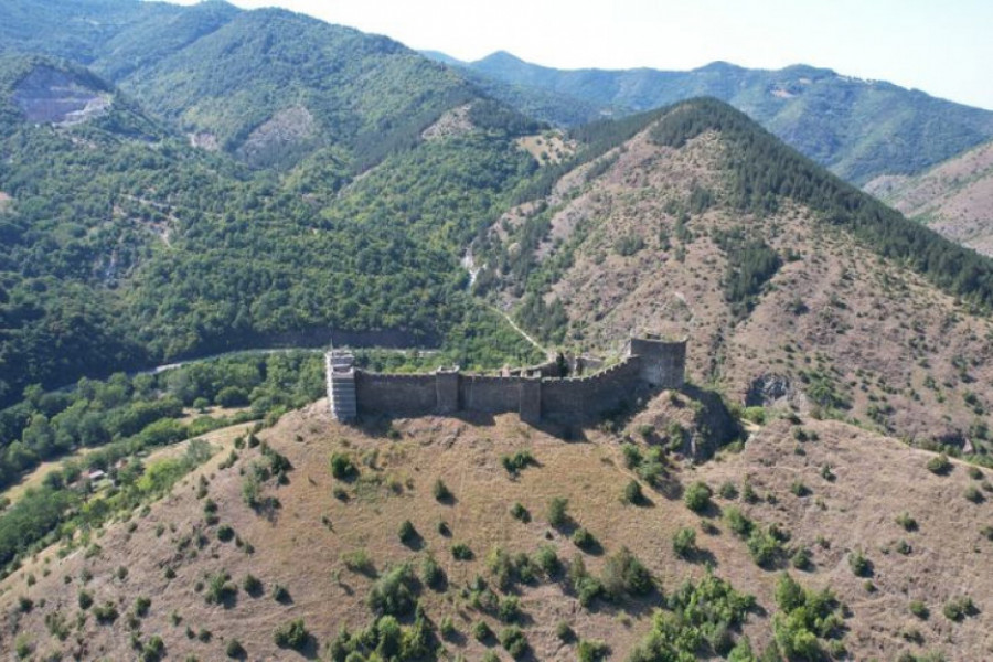 OVDE JE KRUNISANO SEDAM KRALJEVA Zovu ga srcem Šumadije, ali ovaj grad ime duguje kraljevima iz svoje slavne istorije