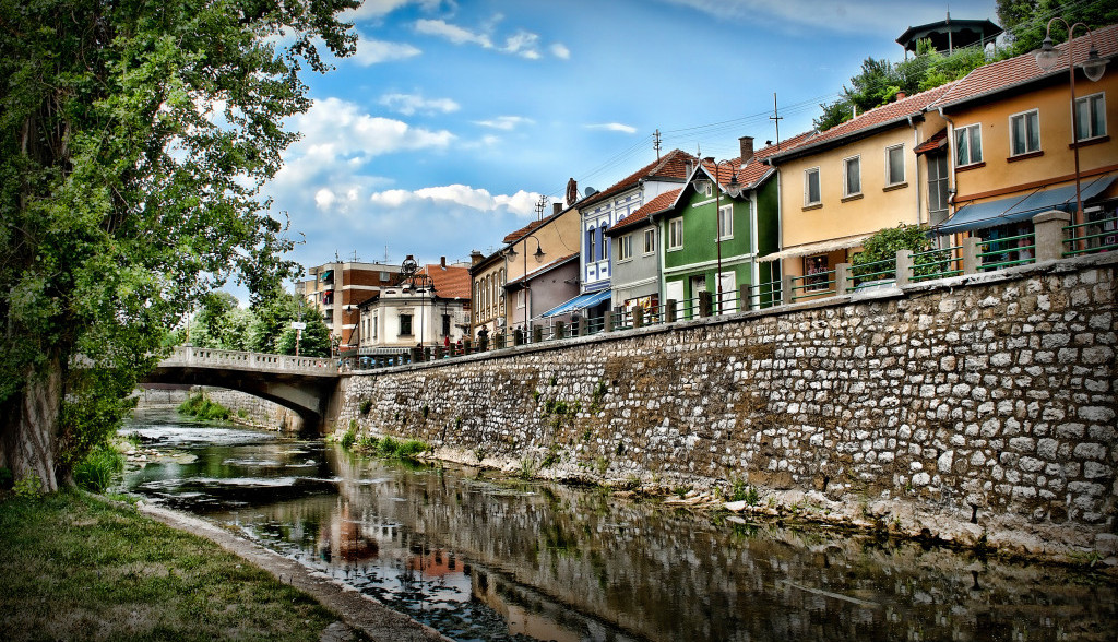 SRPSKA VENECIJA ILI MALI PARIZ Jedan grad u našoj zemlji ima nestvarnu lepotu, a nepravedno mu se ne pridaje dovoljno pažnje (FOTO)