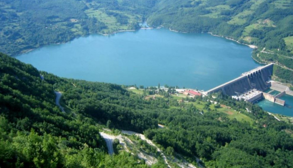 Pet jezera koja bi trebalo da posetite u Srbiji, na jednom se nalaze plutajuća ostrva