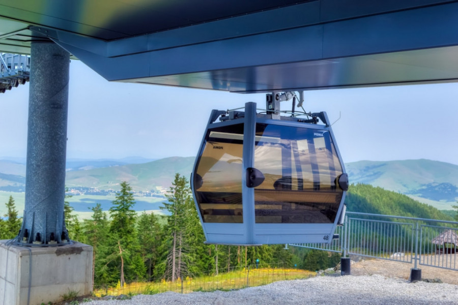 U SUSRET DEČIJOJ NEDELJI Najduža gondola na svetu treba detetu da raste do neba (FOTO/VIDEO)