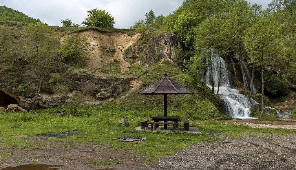 Oživljavanje sela Gostuša: Kako je jedno zaboravljeno selo postalo turistički dragulj