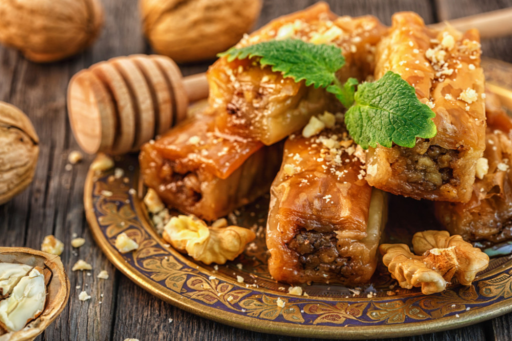 BAKLAVA PO BAKINOM RECEPTU Tradicionalni recept star više od 100 godina, oduševićete se rezultatom