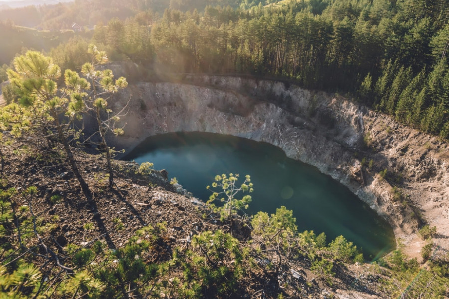 ATRAKTIVNO MESTO ZA KOJE MALO LJUDI ZNA Tavničko jezero je najidealnije za kupanje od svih voda u Srbiji (FOTO/VIDEO)