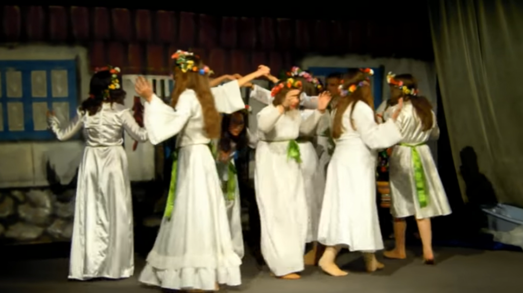 MAGIJSKO PRIZIVANJE KIŠE Dodole su jedna od najstarijih tradicija slovenskih naroda (FOTO/VIDEO)
