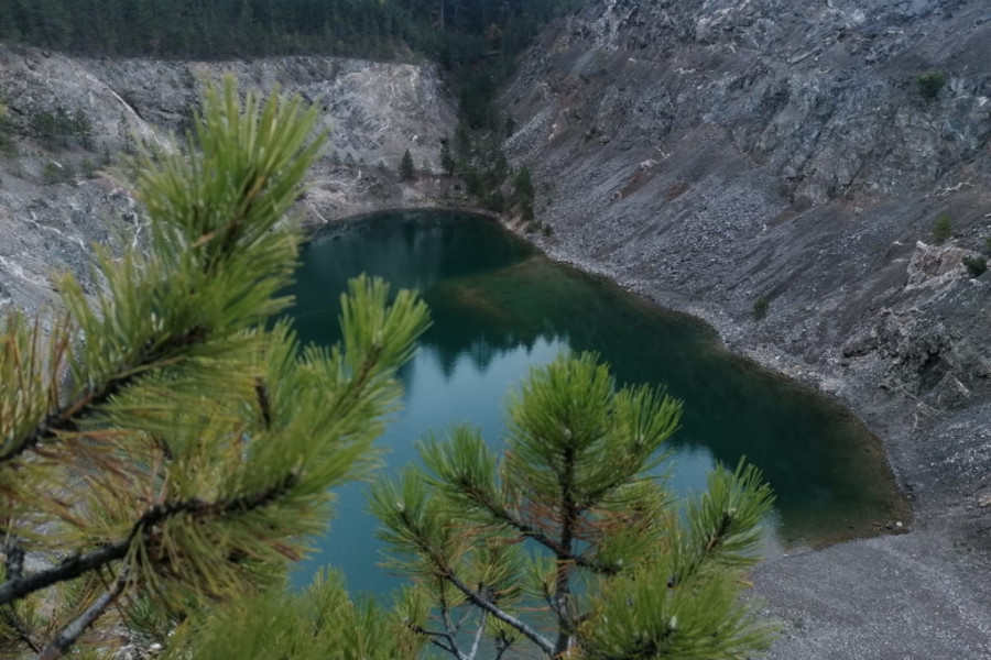 SLIKE OVOG JEZERA OBIŠLE SU SVET Tavničko jezero je stvoreno delom ljudskom rukom, a delom višom silom (FOTO/VIDEO)