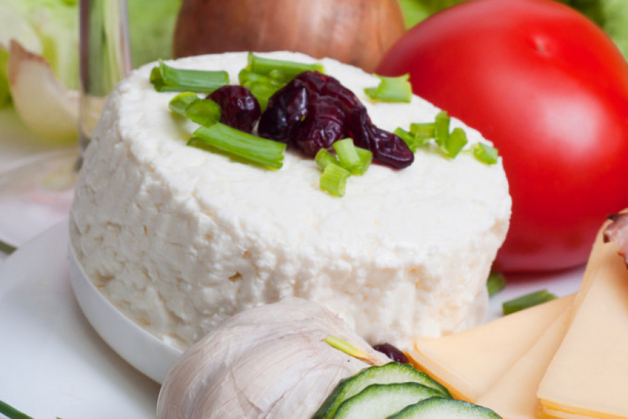 URDA JE SIR PUN PROTEINA, SKORO BEZ MASTI Ovaj vojvođanski specijalitet obara i holesterol posle gomile slava