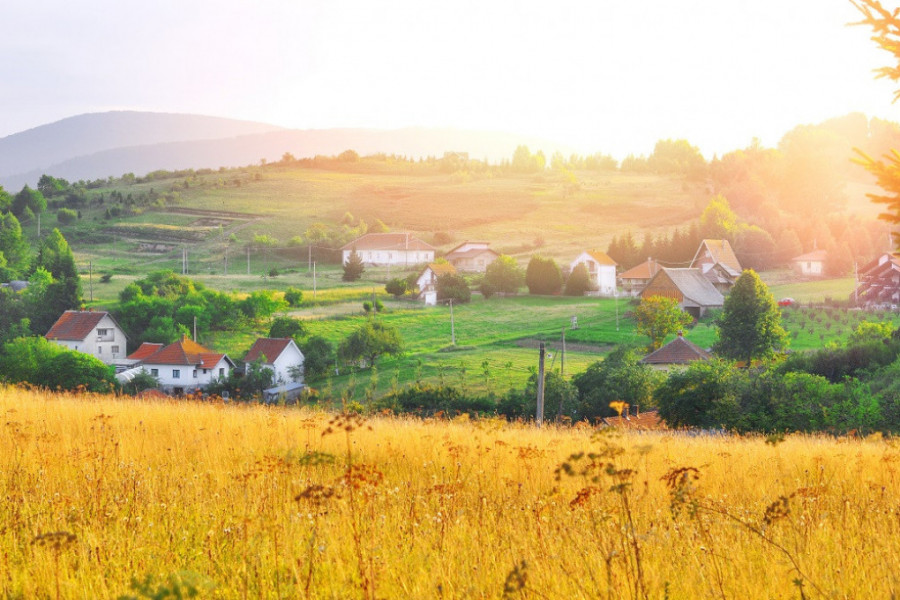 KAŽU ZA NJU DA JE NAJLEKOVITIJA SRPSKA PLANINA Lepotica nadomak Kraljeva nudi beg od gužve, izvore, a tu je i poznata banja (FOTO)