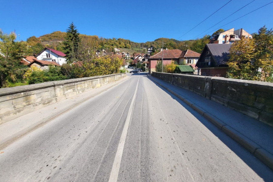 ZA IZGRADNJU POTROŠENO ČAK 30.000 JAJA Kameni most u centru Ivanjice je simbol ove varošice i ponos meštana, duže od jednog veka on spaja obale reke i ljude (FOTO)