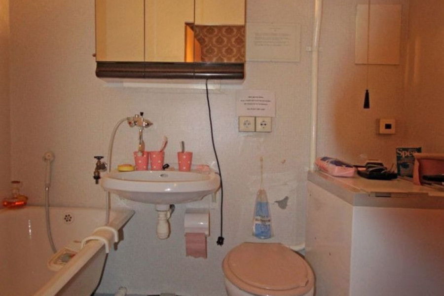 MNOGI SU IMALI BAŠ OVAKVO: Jedna fotografija jugoslovenskog kupatila je raspalila debatu (FOTO)