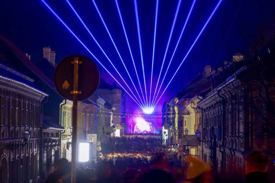 ZIMSKA FANTAZIJA Doživi božićno-novogodišnju čaroliju na ulicama Novog Sada