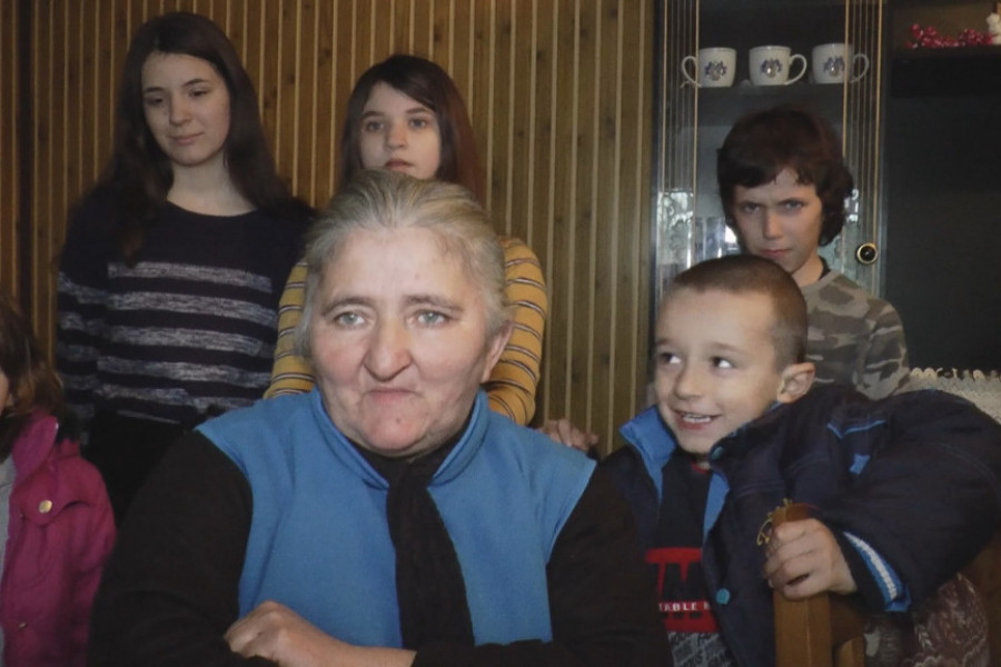 Svetlana (49) rodila 15-oro dece, školu otvorili ZBOG NJIH