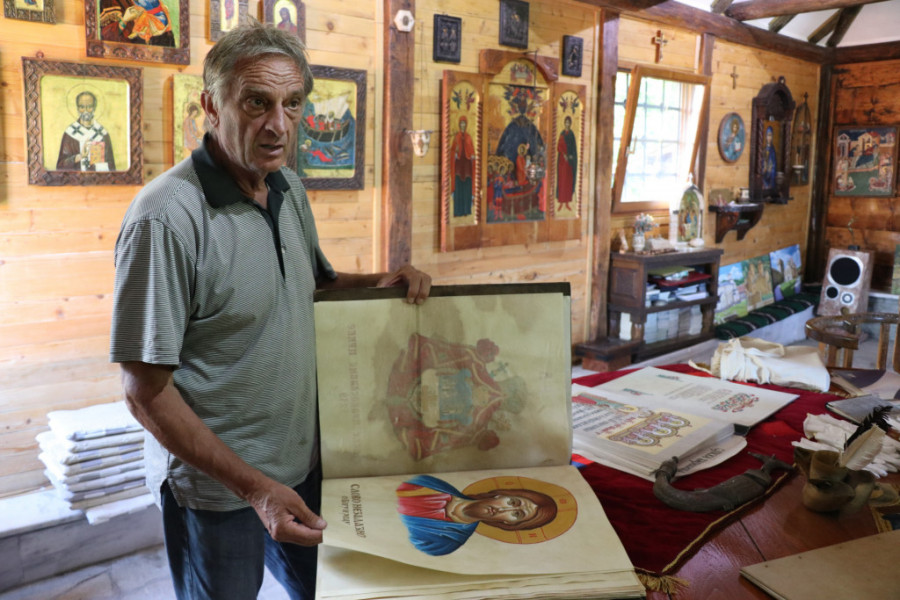 ŽELJKO PODIGAO JEDINSTVEN MUZEJ KRSTOVGRAD Zaljubljenik u srpsku istoriju ima raskošnu kolekciju među najvećim na Balkanu