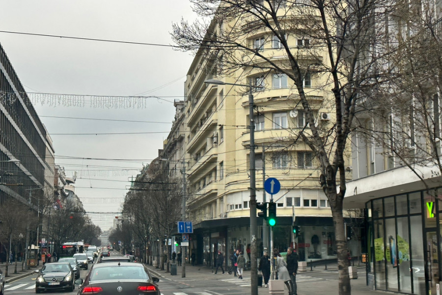 ONI SU BILI KOMŠIJE, A OVA ZGRADA JOŠ UVEK ČUVA NJIHOVE TAJNE Desanka Maksimović nikada nije prebolela tragičnu smrt Branka Ćopića