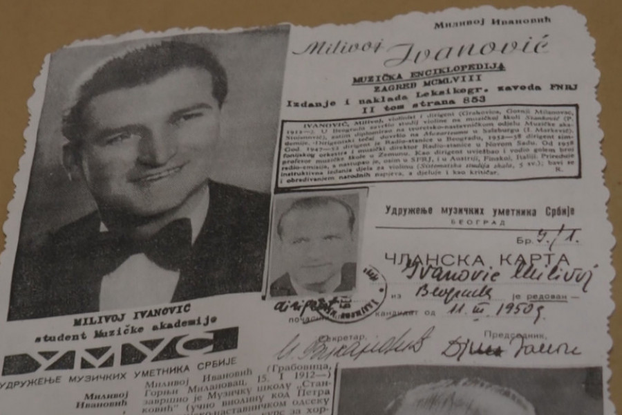 ČUVENI SRPSKI DIRIGENT SVOJIM BOŽANSTVENIM GLASOM REKLAMIRAO ITALIJANSKE ŠPAGETE Po njega slali helikopter u selo Grabovica (FOTO)