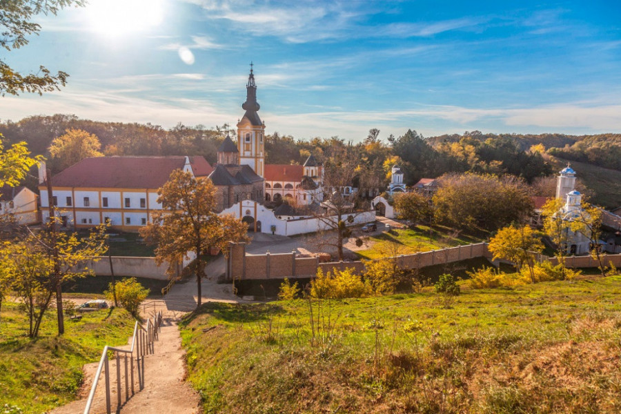 SKRIVENI BISER FRUŠKE GORE Manastir koji krije dve neobične legende, jednostavno ga morate posetiti