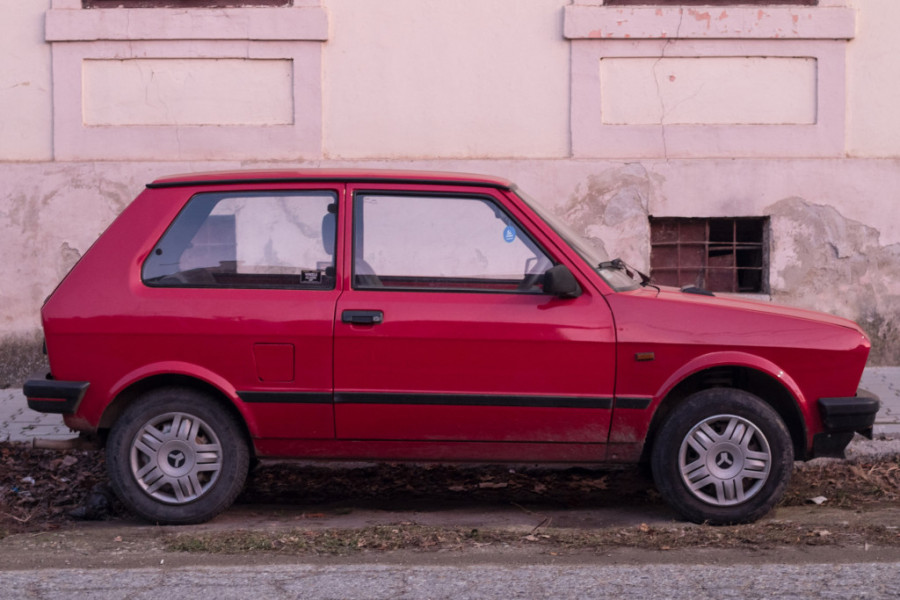 DA LI ZNATE DA POSTOJI "YUGO" LIMUZINA? Ne možete ni zamisliti kako izgleda i upravo je stavljena na prodaju (FOTO)