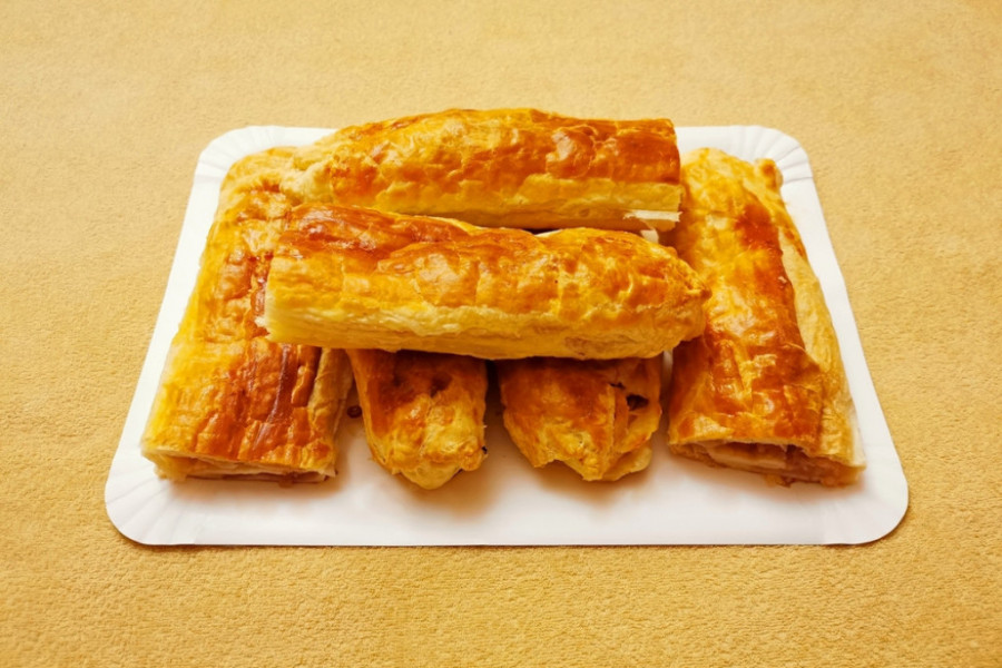 STARINSKI SALČIĆI SA PEKMEZOM: Omiljena poslastica iz detinjstva, baš kako su ih nekada pravile naše bake