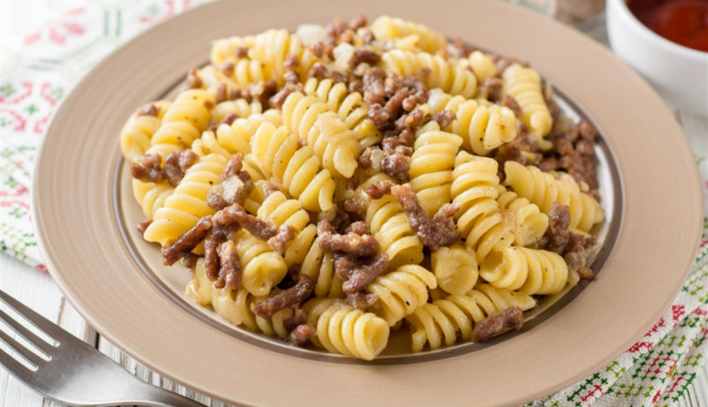 NAŠE BAKE SU SAMO OVO STAVLJALE U MLEVENO MESO: Uz to će svako jelo da bude UKUSNO - kvalite bolji nego u RESTORANU