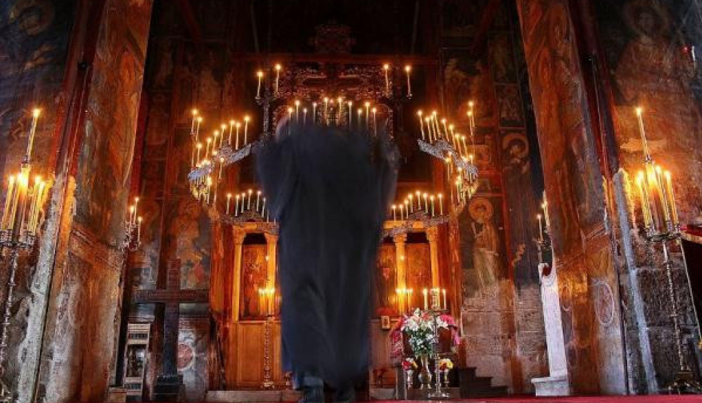 NEOBIČNA FOTOGRAFIJA IZ DEČANA Autor moćne slike iz najveće srpske svetinje na Kosmetu Albanac (FOTO/VIDEO)