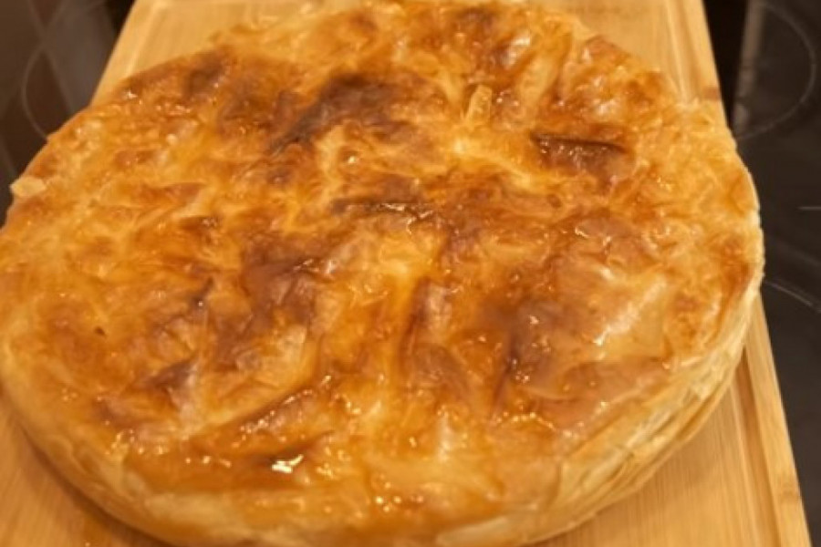SAVRŠEN DORUČAK ZA CELU PORODICU Recept za pitu koju će svi obožavati, lako se pravi, a ukus je neprevaziđen