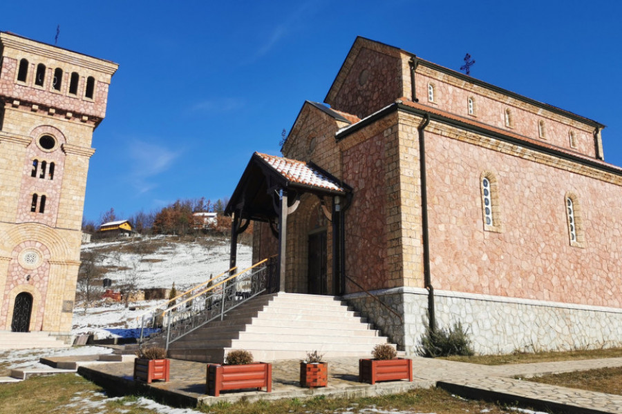 Ovde je odštampana PRVA KNJIGA u Srbiji: Samouki monah Teodosije uspeo je da izrezbari SLOVA ZA NEZABORAV (FOTO)