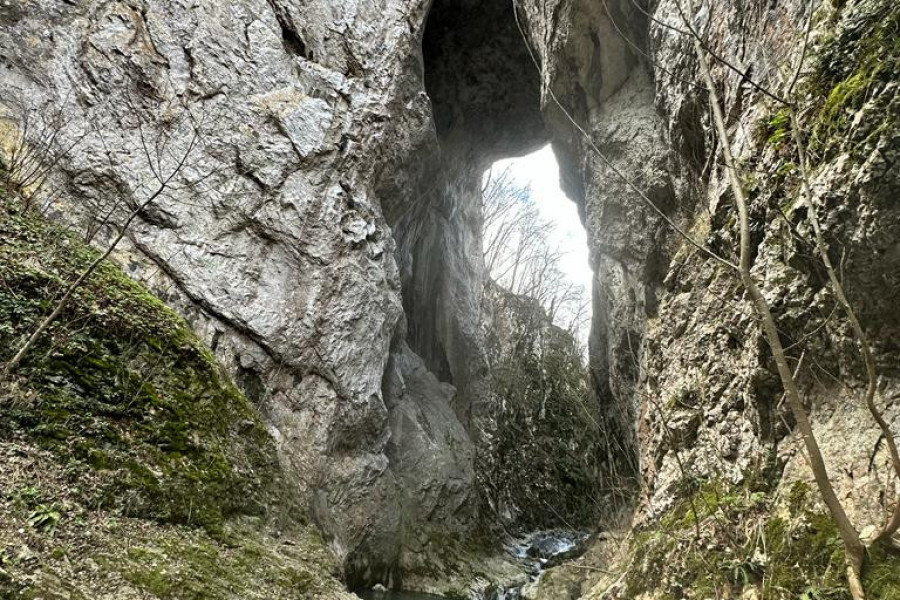 MAGIJA ISTOČNE SRBIJE Znate li šta je Valja prerast- najveći prirodni most u našoj zemlji?