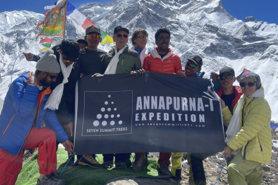 Dragan osvojio jedan od najviših i najopasnijih vrhova na svetu, za sedam dana popeo se na Anapurnu na Himalajima