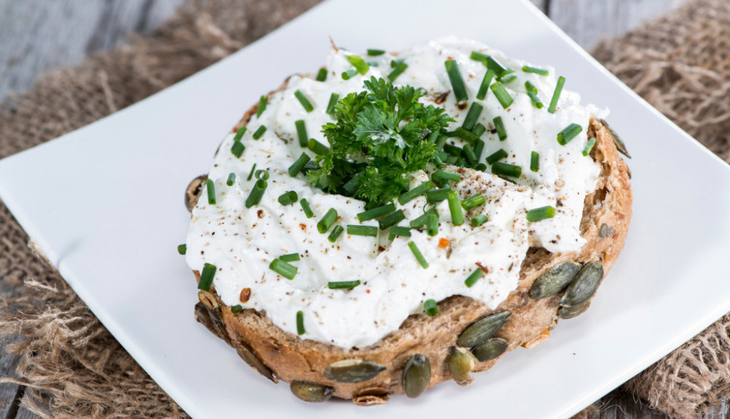 Napravite domaći krem sir: Potrebna sam vam četiri jednostavna sastojka