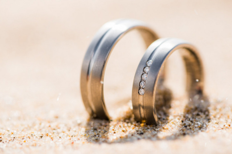 Na kojoj ruci se nosi burma, a na kojoj verenički prsten? Kako je nastala vekovima stara tradicija