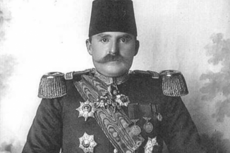 esad-paša Toptani