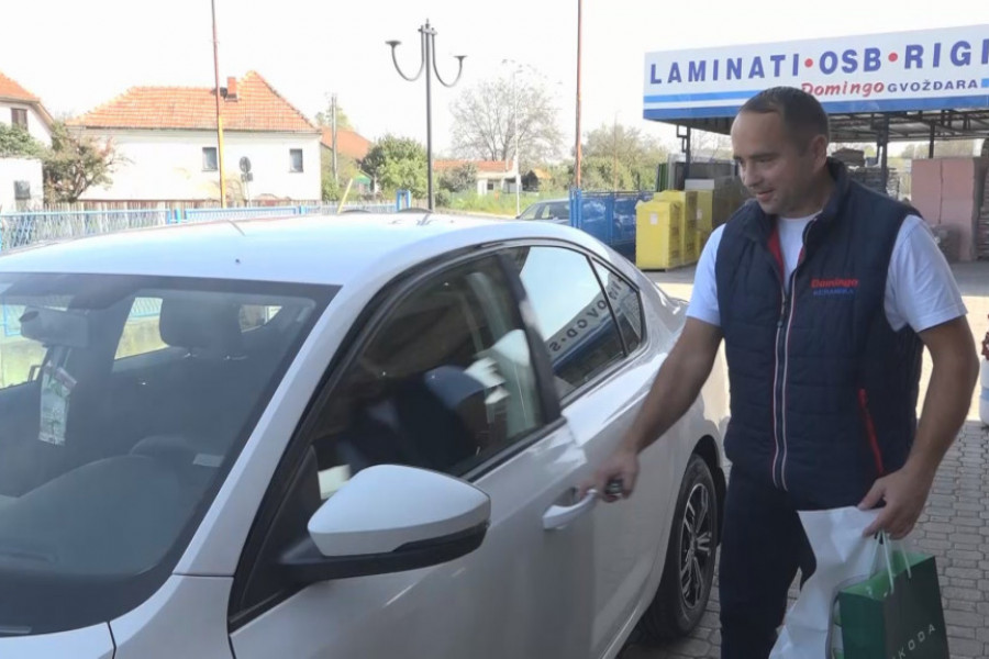 automobil
