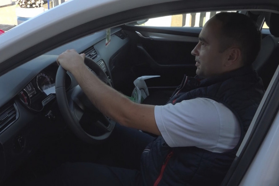 automobil