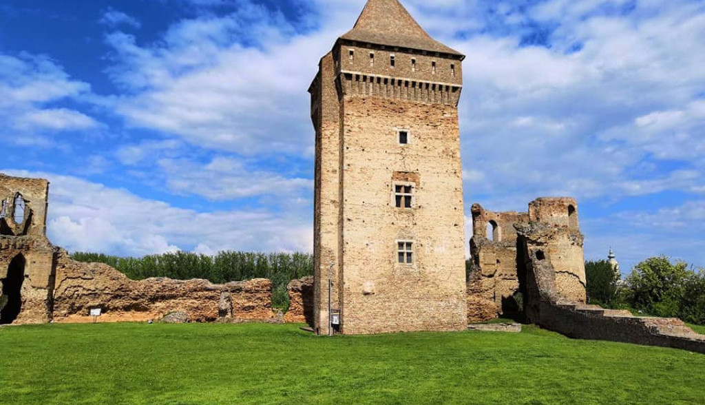 tvrđava Bač