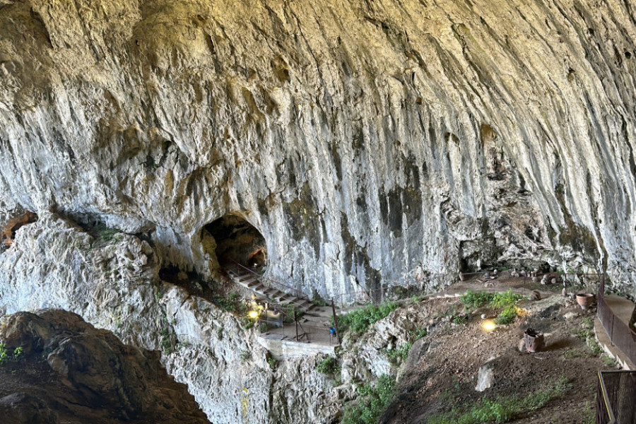 Potpećka pećina