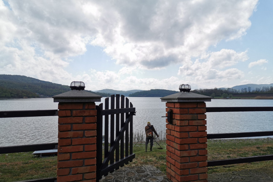 Gružansko jezero