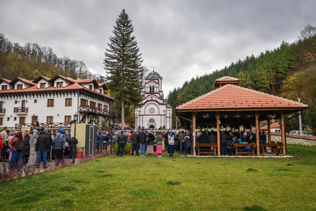 Manastir Tumane