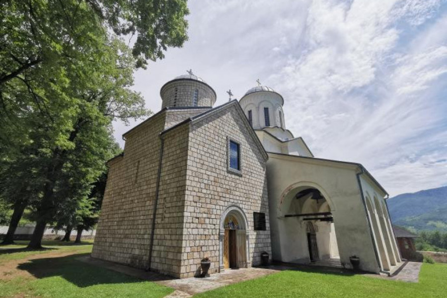 manastir posvećen Svetom Nikoli Mirlikijskom