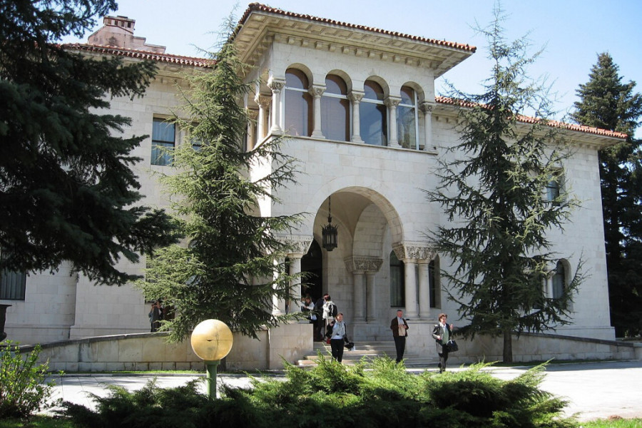 Kraljevski dvor