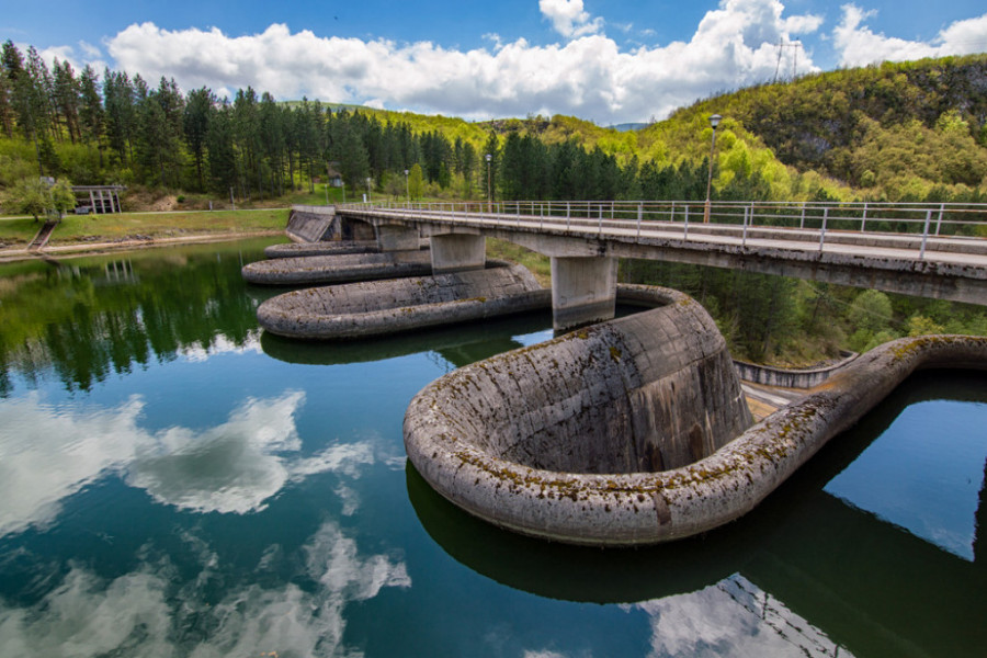 Radoinjsko jezero