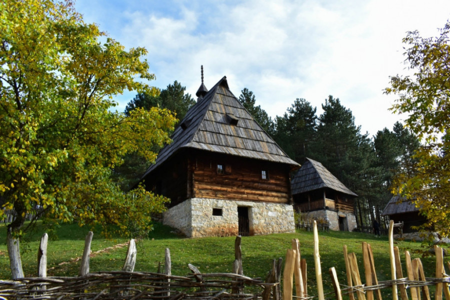 Sirogojno