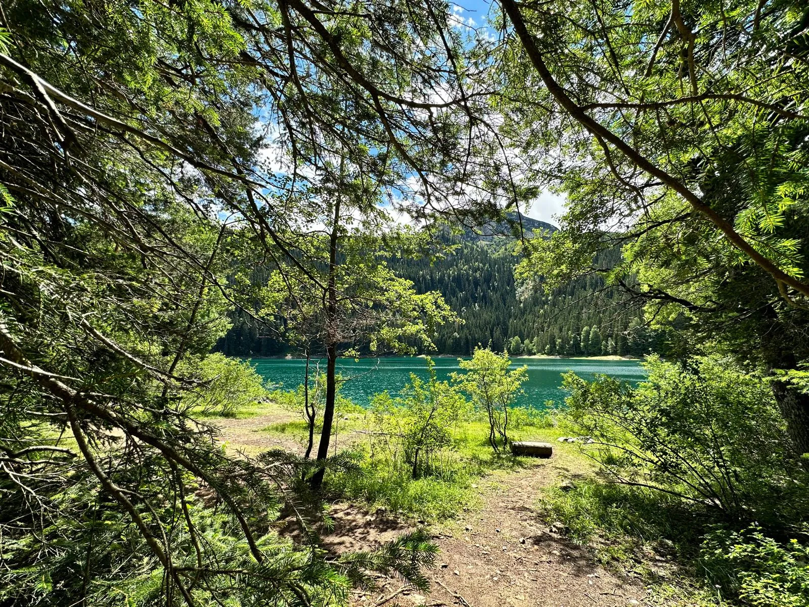 Crno jezero