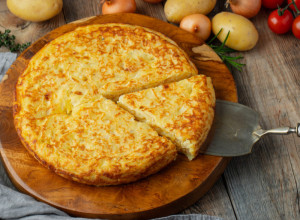 PITA OD KROMPIRA prema bakinom receptu: Idealna za doručak, večeru ili užinu (VIDEO)