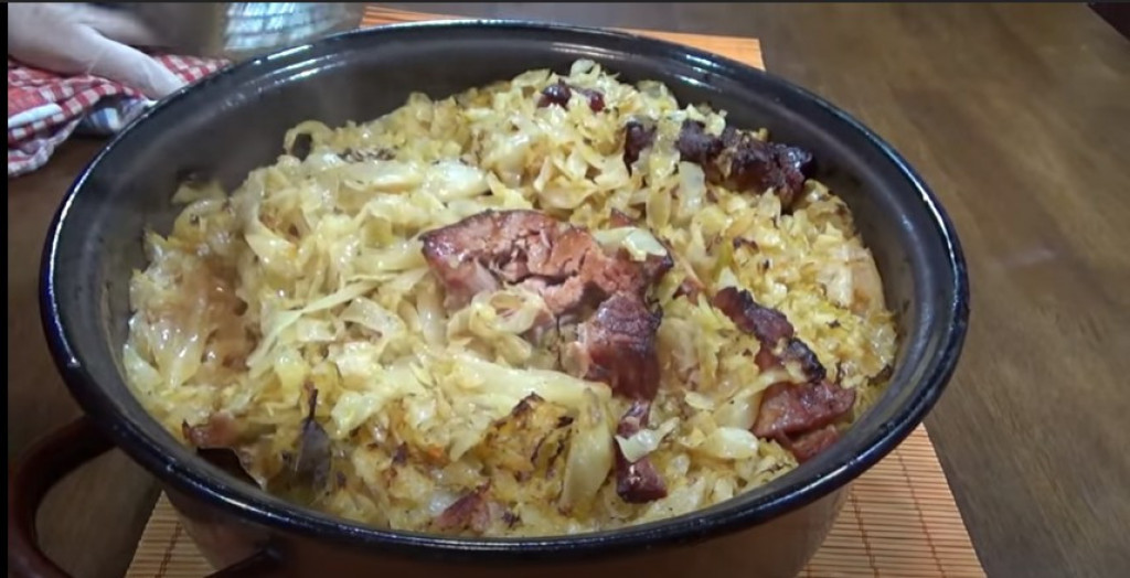 RECEPT ZA STARINSKI PODVARAK Ceo život ga spremate pogrešno, a trebalo bi OVAKO