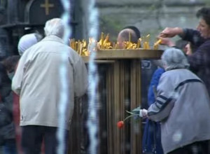 DANAS SU MITROVSKE ZADUŠNICE  Ovo su običaji koje treba da ispoštujete na grobovima svojih predaka
