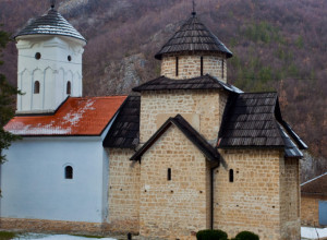 NEOTKRIVENI BISER VALJEVSKOG OKRUGA Da li je kletva koju su izrekla braća kriva za to?