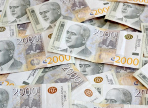 SVAKOM ČLANU PORODICE STIŽE PO 100.000 DINARA MESEČNO: Evo ko može da prima ovu novčanu pomoć države! Ima i dodatnih pogodnosti!