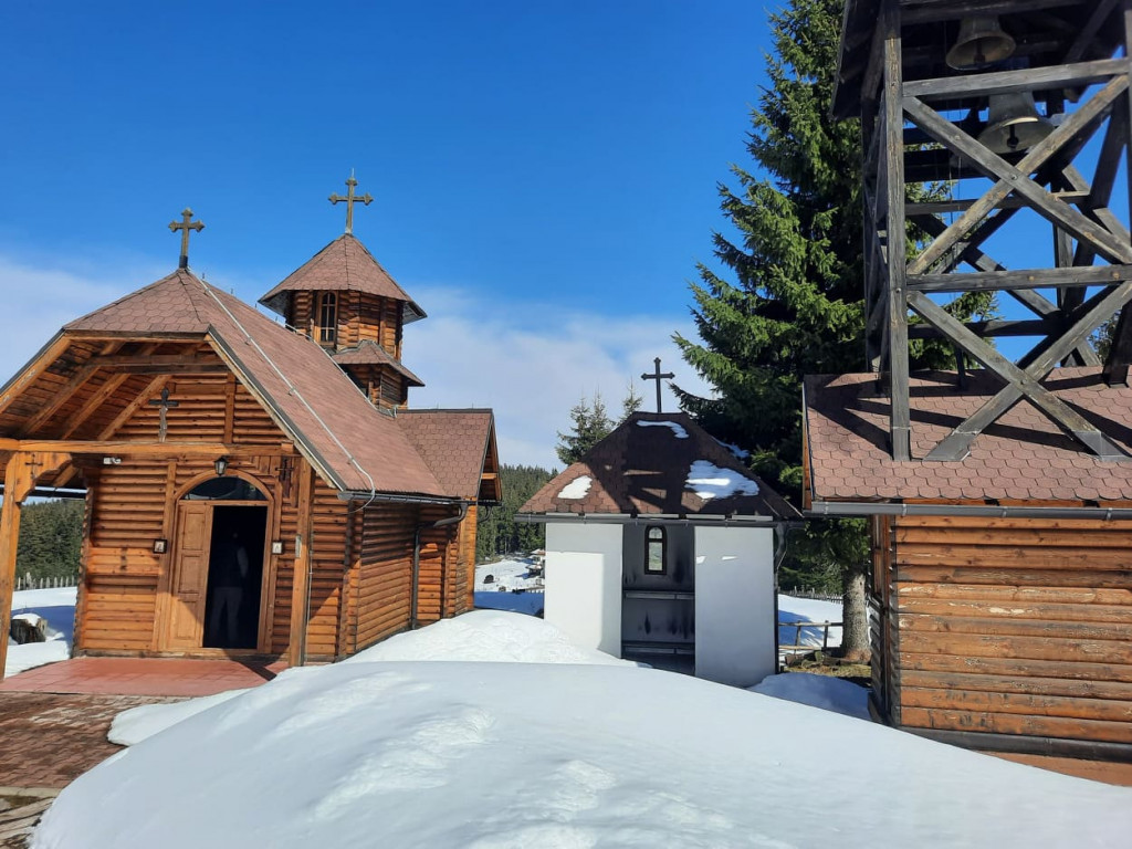 SRPSKA PLANINA PONOVO PREBUKIRANA Već popunjeno preko 90 odsto smeštajnih kapacieteta, a ova neverovatna avantura privlači goste (FOTO)