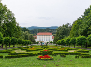 KRALJEVSKA SMRDAN BANJA Mesto sa najdužom tradicijom i omiljeno destinacija za odmor u Srbiji