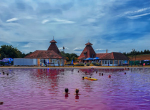 JEZERO SLANO KAO JADRAN Ružičasto jezero Pačir kao lek za reumu i bolesti kože