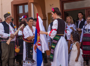 STARO VEROVANJE KOJE SE I DANAS POŠTUJE Zašto se tanjir nikada ne vraća prazan?